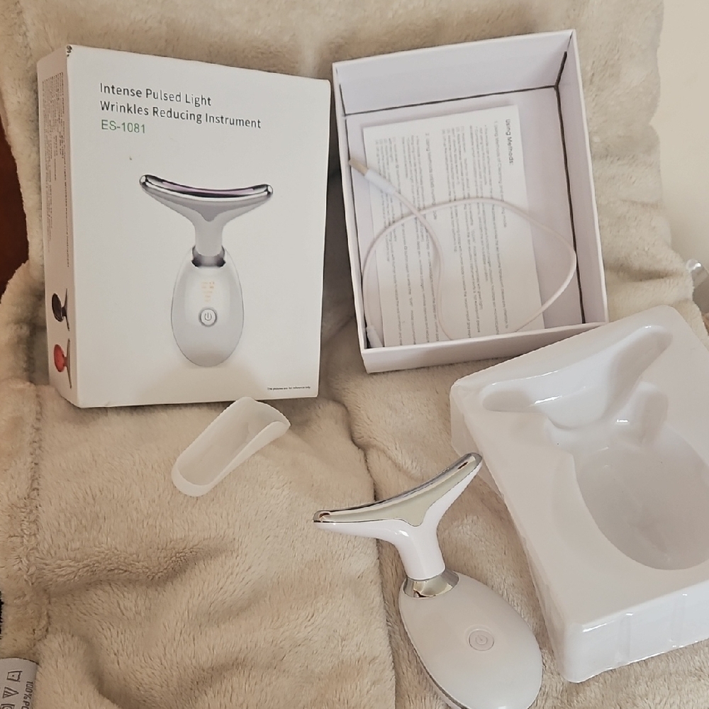 Intense Pulsed Light Wrinkle Reducing Instrument - Picture 5 of 5